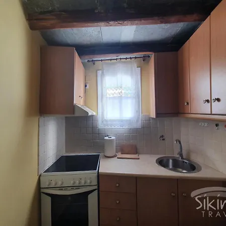 Summer Nest Apartment