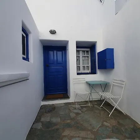 Summer Nest Lägenhet Síkinos